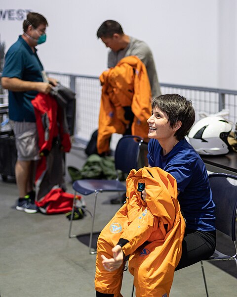 File:Commercial Crew Program Crew-4 astronauts Kjell Lindgren, Bob Hines, Samantha Cristoforetti and Jessica Watkins in USCV Water Survival trainings 49.jpg