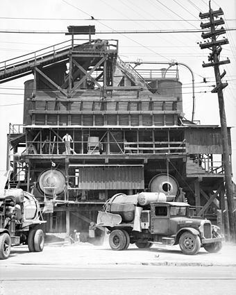 Concrete mixing plant in Birmingham, Alabama in 1936