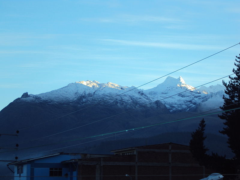 File:Cordillera Blanca de Huaraz.JPG