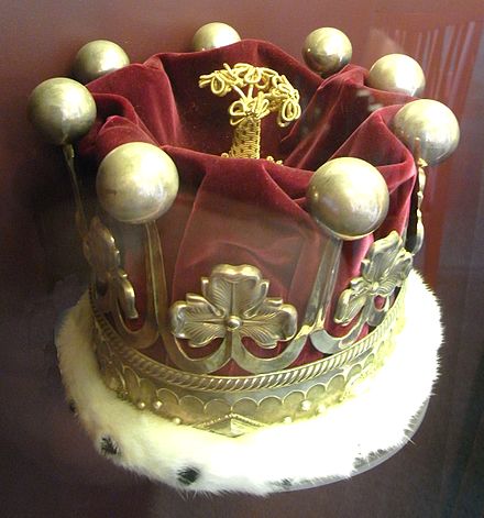 Earl's coronet worn by Charles Courtenay, 17th Earl of Devon (1916–1998) at the Coronation of Queen Elizabeth II in 1953. Displayed at Powderham Castle