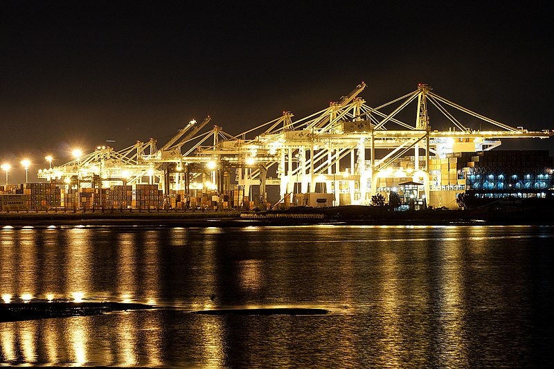 File:Cranes In The Port Of Oakland (140646509).jpeg