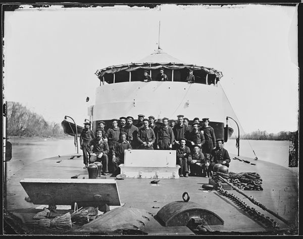 Saugus's crew posing for the camera, probably on the James River in early 1865