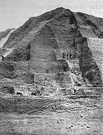 Guano mining in the Central Chincha Islands, c. 1860 DSCN5766-guano-glantz crop b.jpg