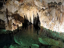 Demenovska jaskyna slobody-smaragdove jazierko.jpg