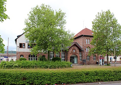 So kommt man zu Bahnhof, Dillingen mit den Öffentlichen - Mehr zum Ort Hier