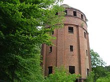 Die Dynamitfabrik Krümmel 220px-Dynamitfabrik_kruemmel_wasserturm_02