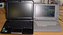 Libretto 100CT beside an Eee PC 901 (left) EEEPC901 LIBRETTO100.JPG