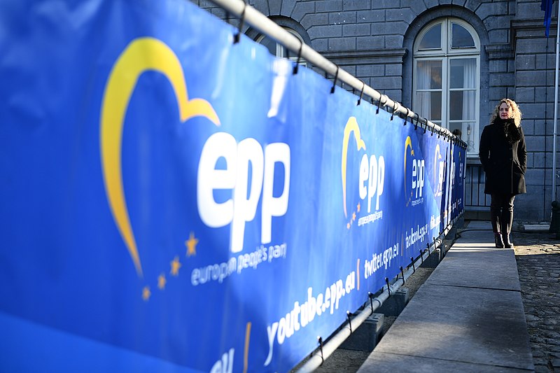 File:EPP Summit, Brussels, December 2018 (45385966045).jpg