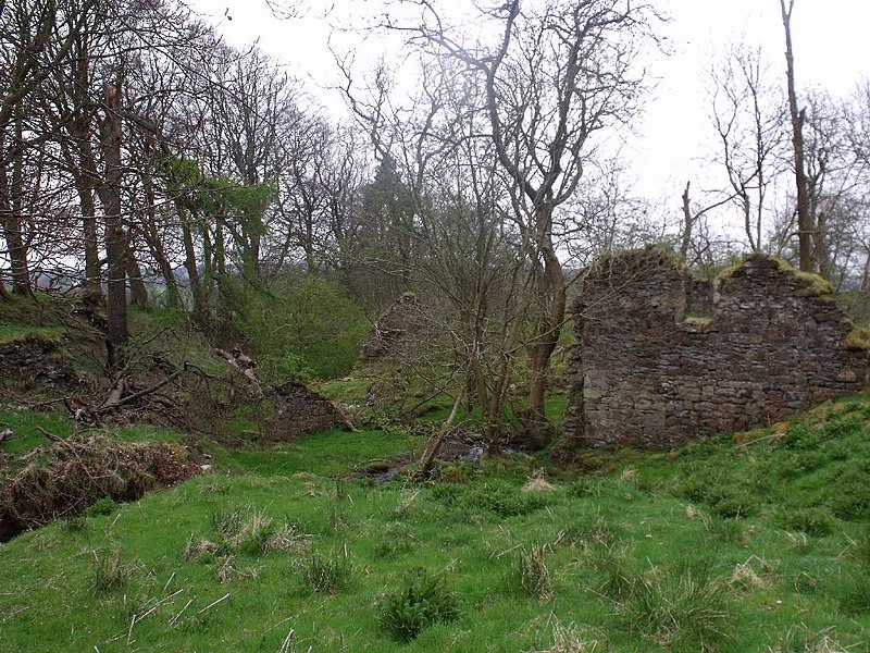 File:Easter Jaw, ruins (4) - geograph.org.uk - 2953085.jpg