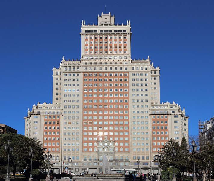 File:Edificio España (Madrid) 2014-02-10 perspective corrected.jpg