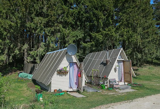 “Tent-cottages” in Eastern Estonia