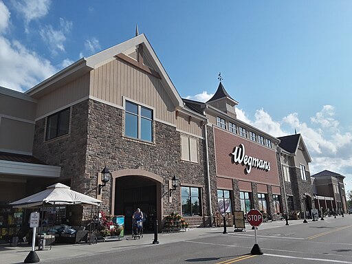 Entrance, Hilltop Village Center Wegmans