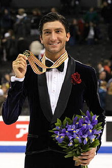 Evan Lysacek Podium 2009 Worlds.jpg