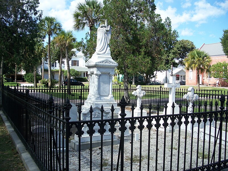 File:Fernandina Beach FL HD Fernandez Cemetery02.jpg