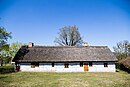 Mehrfamilienhaus für Gutsarbeiter mit Stallgebäude sowie Wasch- und Backhaus