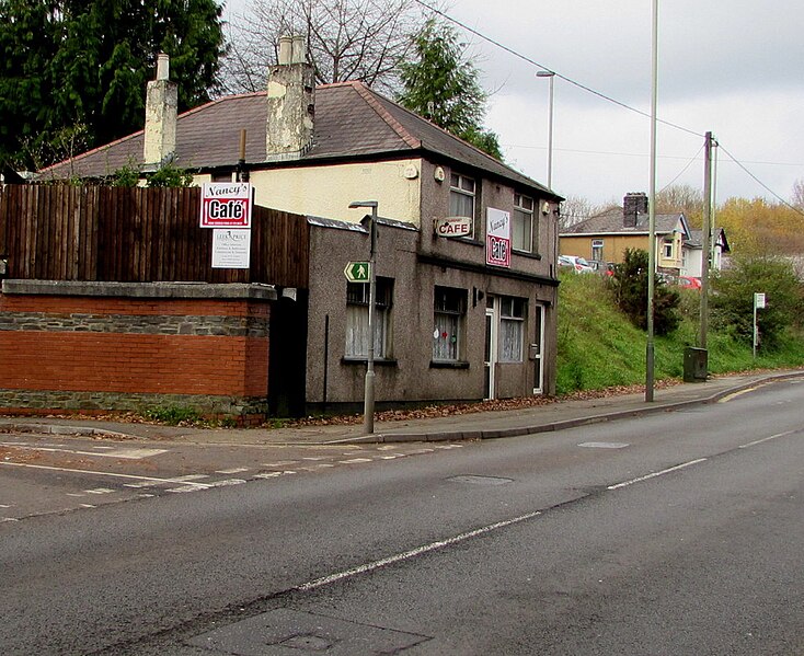 File:Former Nancy's Cafe, Nelson Road, Ystrad Mynach - geograph.org.uk - 5986741.jpg