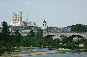 France Orleans Cathedrale Pont Georges V 01.JPG
