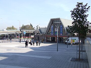 File:Gare_de_Choisy-le-Roi.JPG