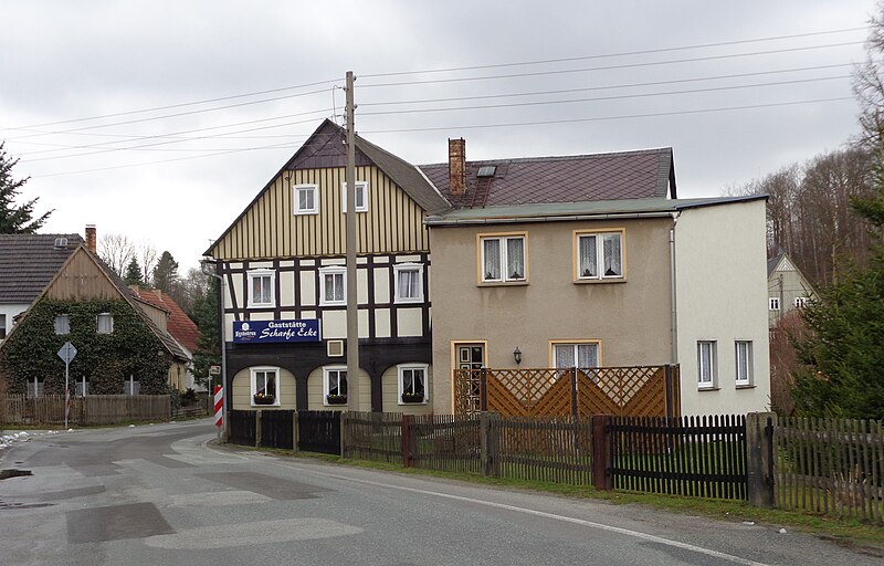 File:Gaststaette Scharfe Ecke in Cunewalde.JPG