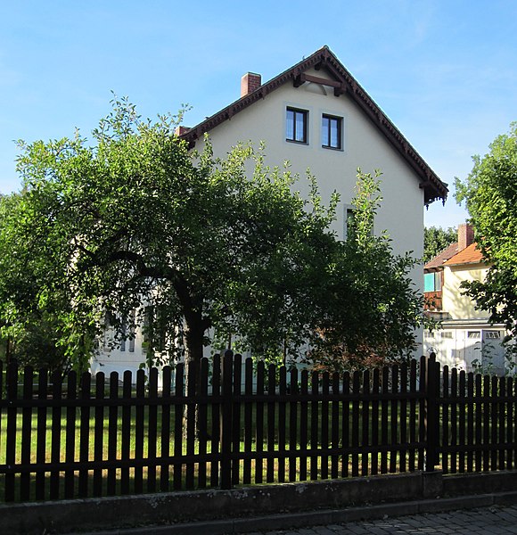 File:Gautschweg 4 08-2012.jpg