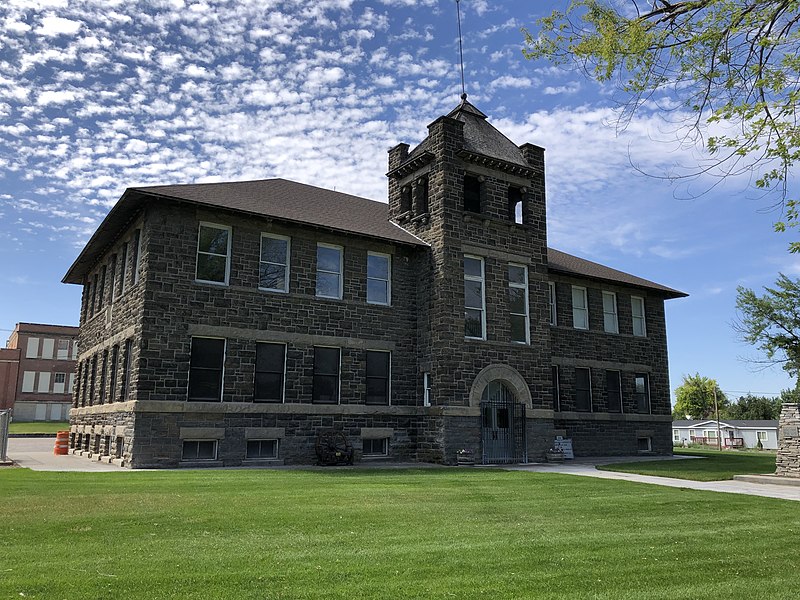 File:Glenns Ferry Historical Museum, Glenns Ferry, Idaho.jpg