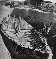 Gokstad Viking ship excavation. Gokstad Mound, 1880 Gokstad viking ship -excavation.jpg