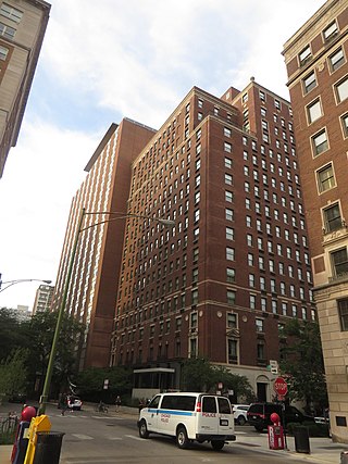 <span class="mw-page-title-main">Ambassador East</span> Hotel in Chicago