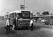 Leyland-Van Hool bolramer-streekbus, representatief voor de NBM in de jaren zestig, in Zeist