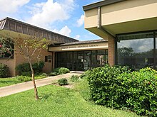 Friench Simpson Memorial Library Hallettsville TX Library.jpg