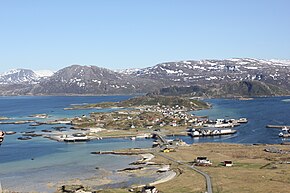 Blick von der Hillesøya auf die Sommarøya