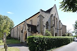 Holy Innocents, South Norwood (geograph 4161105).jpg