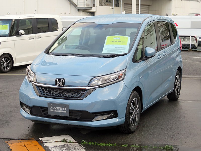 File:Honda FREED HYBRID G・Honda SENSING 2WD (6AA-GB7) front.jpg