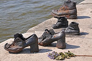 Hungary-0036 - Shoes on the Danube (7263550322).jpg