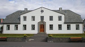 Islandia: Etimología, Historia, Gobierno y política