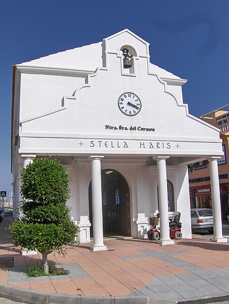 File:Iglesia del Carmen Manilva.jpg