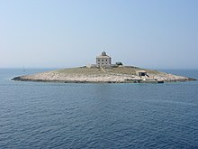 L'île de Pokonji Dol en Croatie dans la mer Adriatique