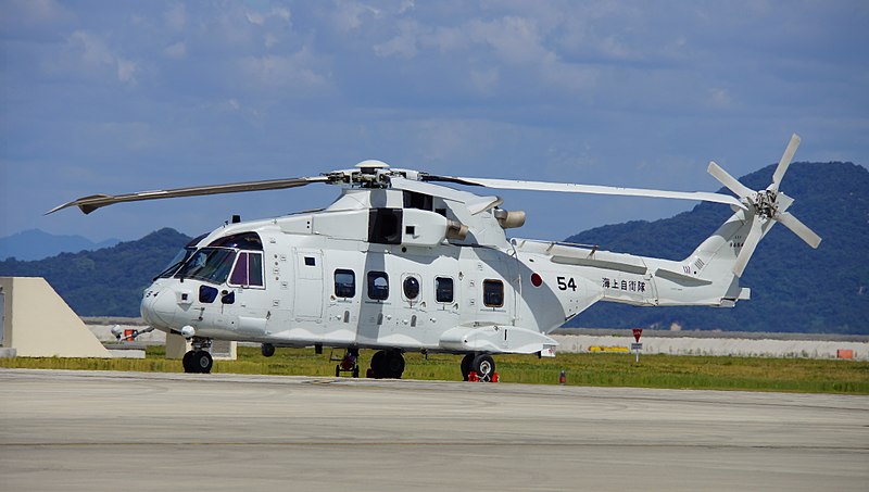File:JMSDF MCH-101(8654) in Iwakuni Air Base 20140914-01.JPG