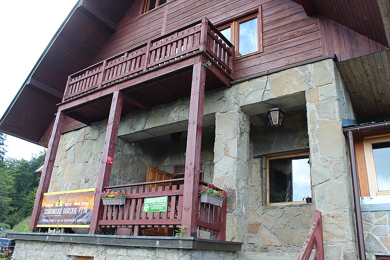 File:Jaworzyna Krynicka mountain hut (17).jpg