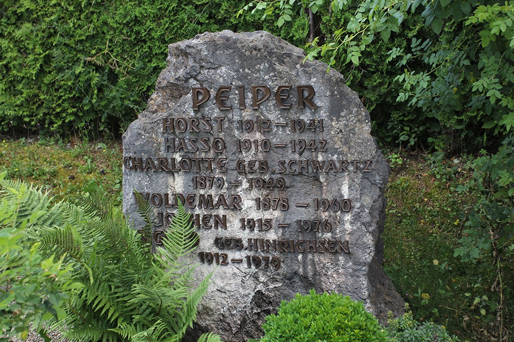 Joachim Peiper grave.jpg