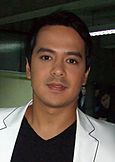 John Lloyd Cruz at ABS-CBN Talent Center, May 2010.jpg