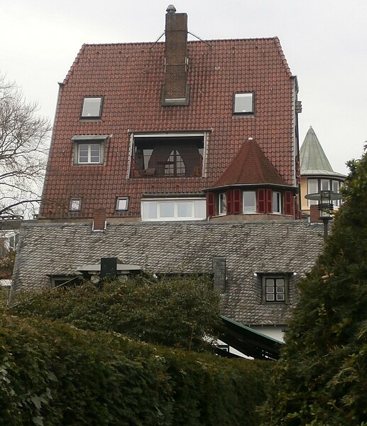 File:Köln-Rodenkirchen Kirchstraße 13 Seitenansicht.jpg