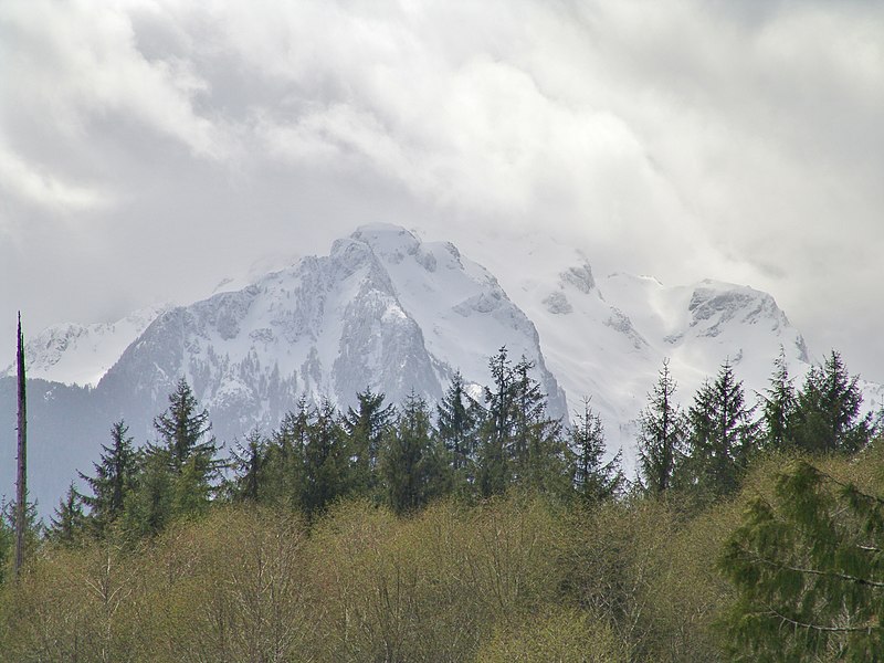 File:Koohoo Hill - panoramio.jpg