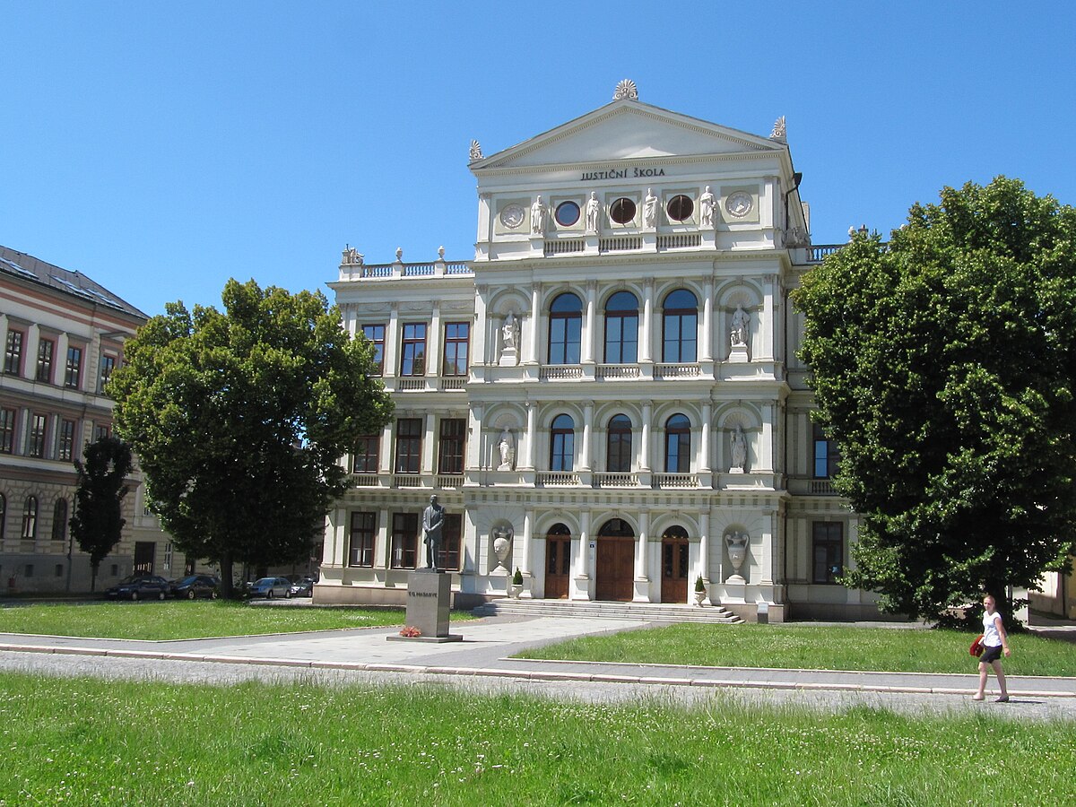 Deutsch akademie. Skola. Skola Bad Museum. Skola ანიმაცია.