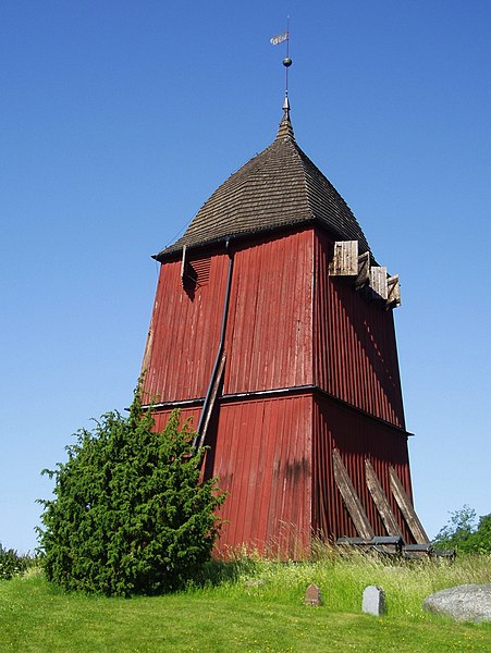 File:Kungsängens klockstapel.jpg