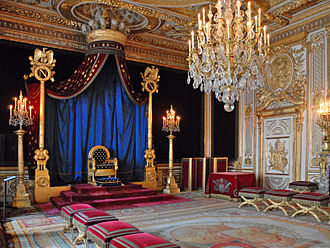 Napoleon's throne room at Fontainebleau La salle du Trone (Chateau de Fontainebleau).jpg
