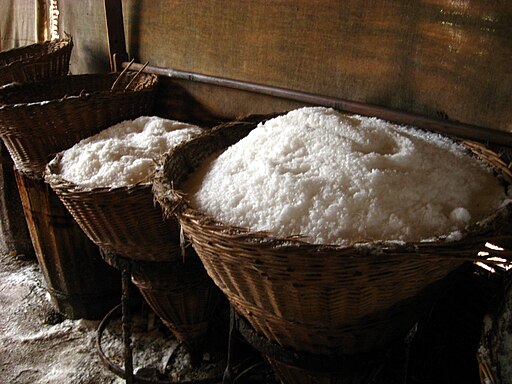 Sea salt in wicker baskets