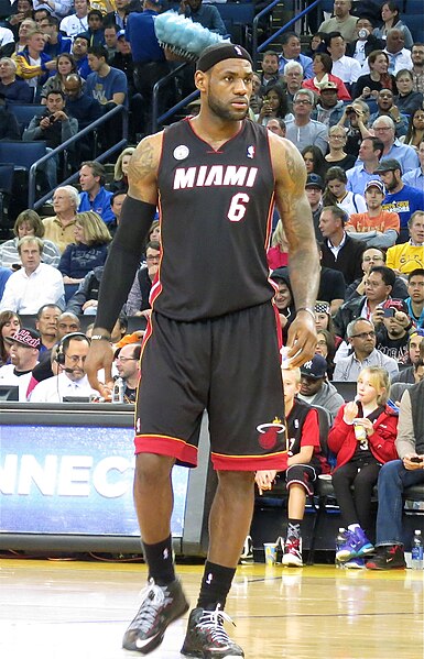 File:LeBron James at GSW.jpg