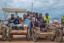 Luggage carts in Ivory Coast Les transporteurs de bagages.jpg