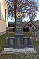 Pomník obětem I. světové války u kostela