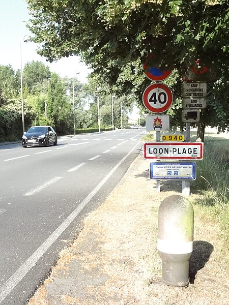 File:Loon-Plage (Nord) city limit sign.jpg